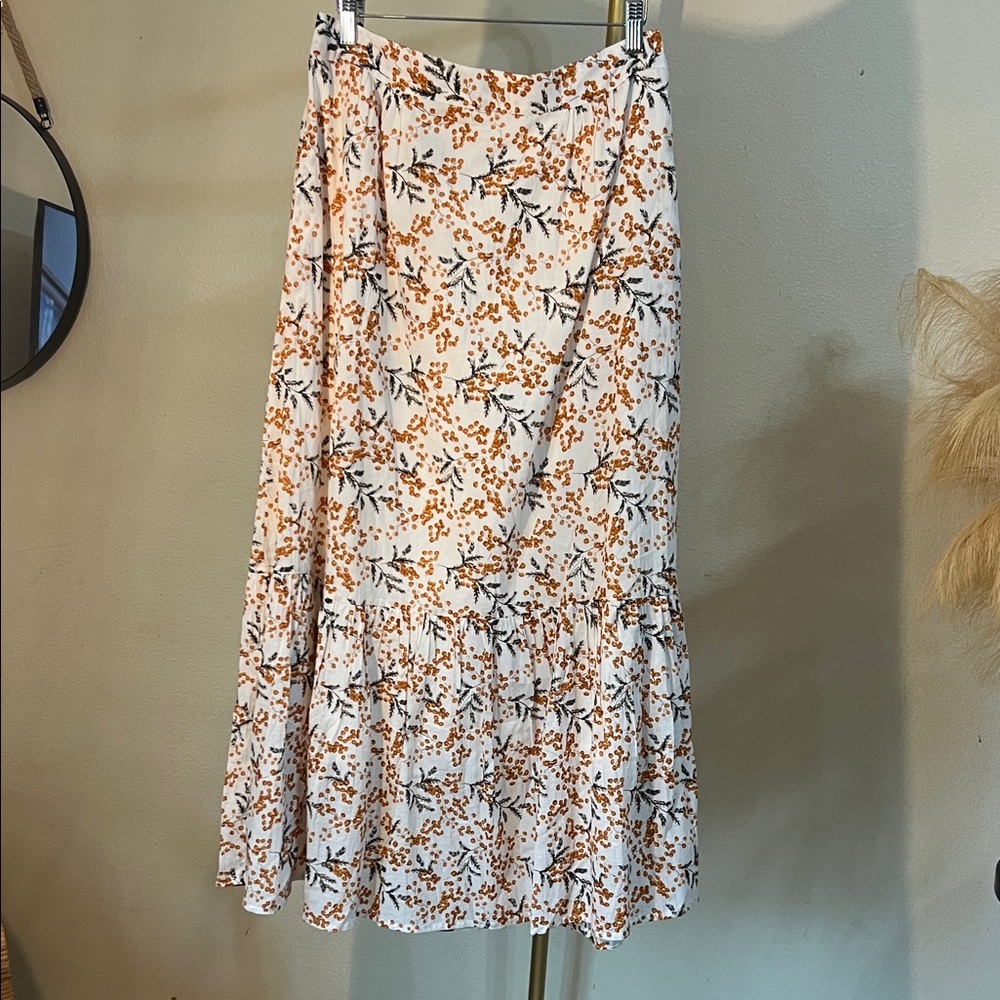 En Creme White and Orange Floral Maxi Skirt
